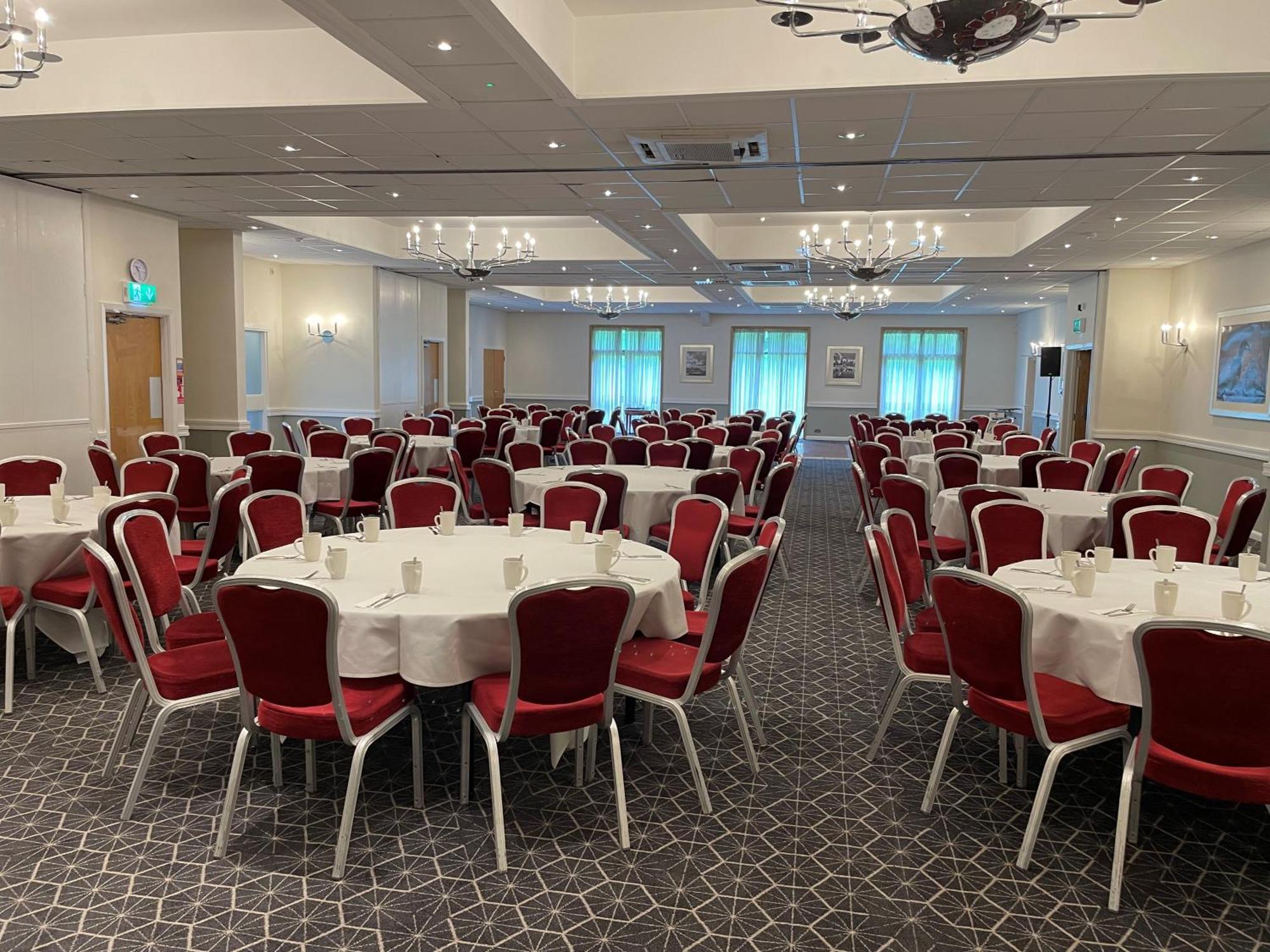 Delta Hotels By Marriott Milton Keynes Extérieur photo