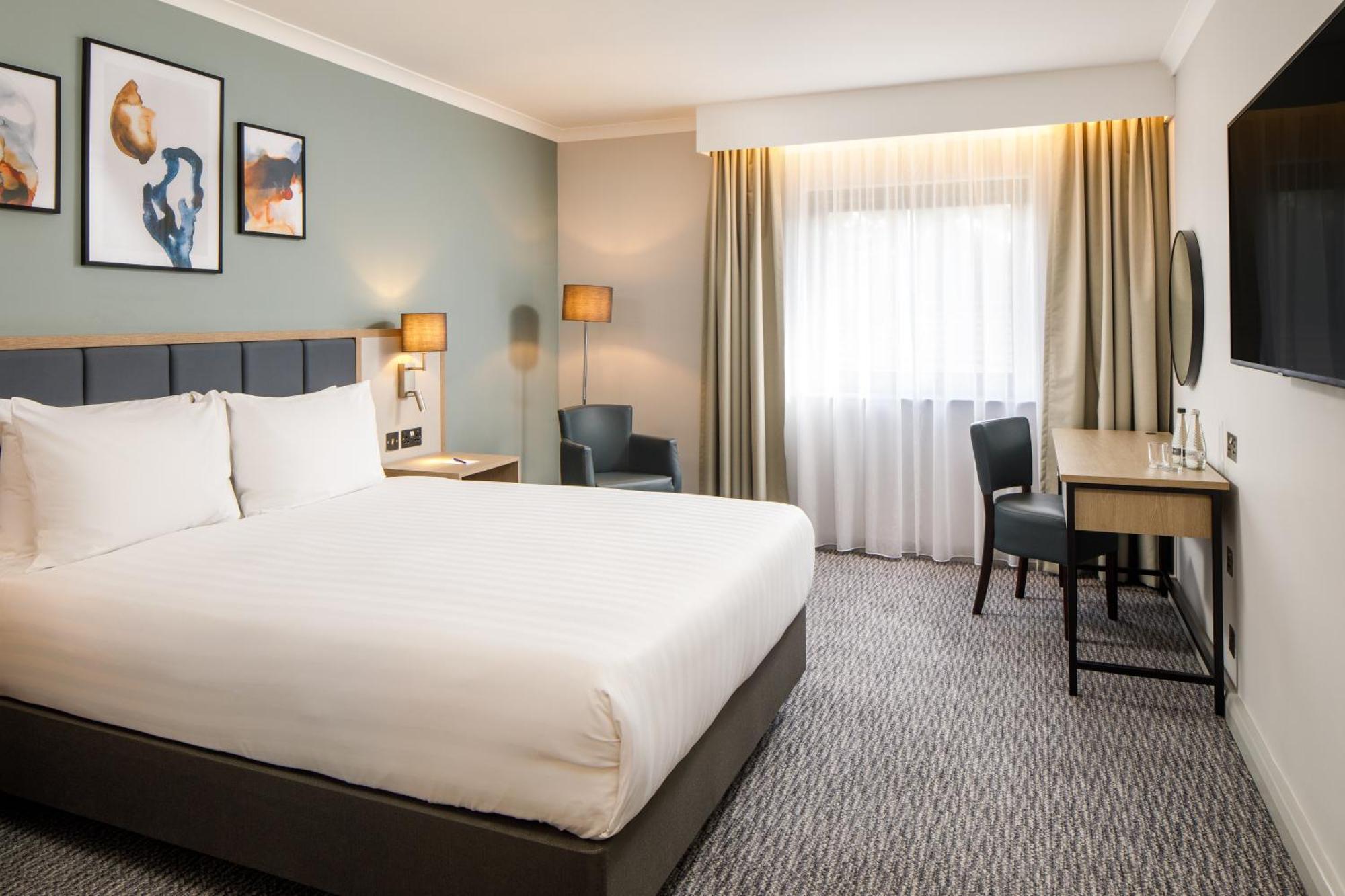 Delta Hotels By Marriott Milton Keynes Extérieur photo