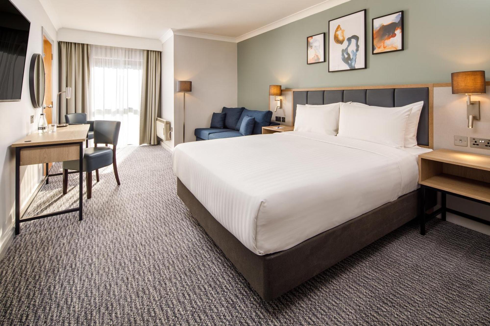 Delta Hotels By Marriott Milton Keynes Extérieur photo