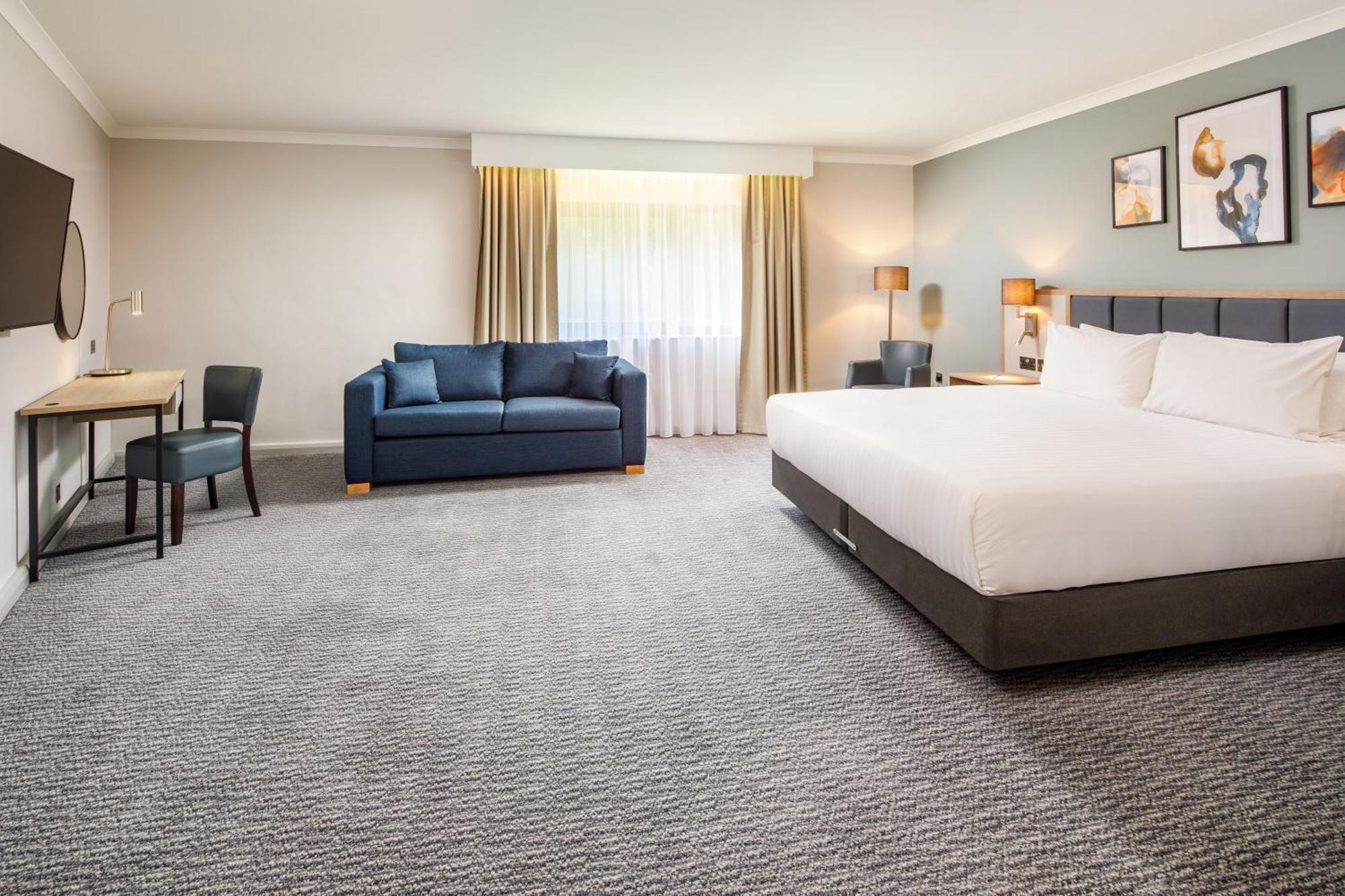 Delta Hotels By Marriott Milton Keynes Extérieur photo