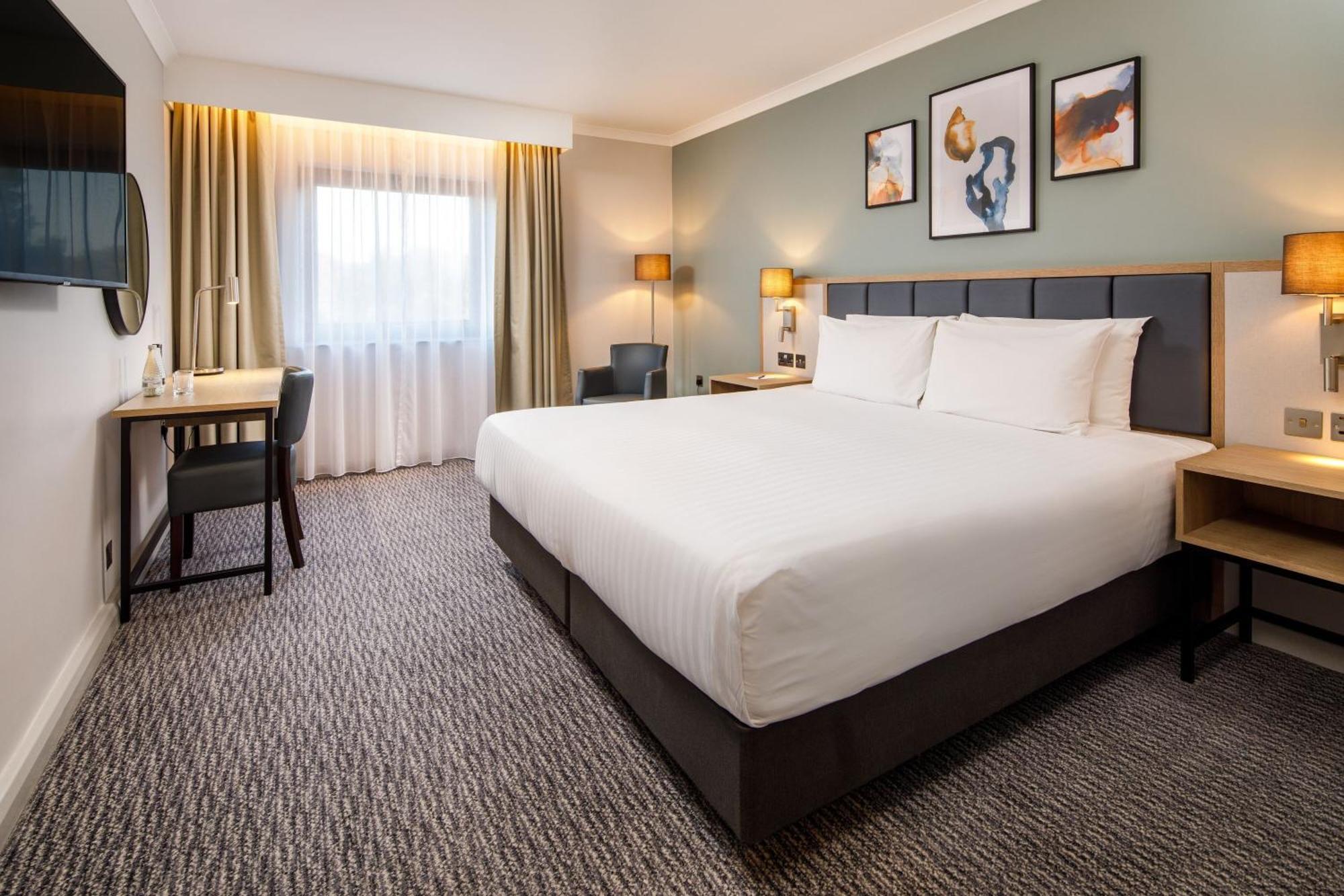 Delta Hotels By Marriott Milton Keynes Extérieur photo