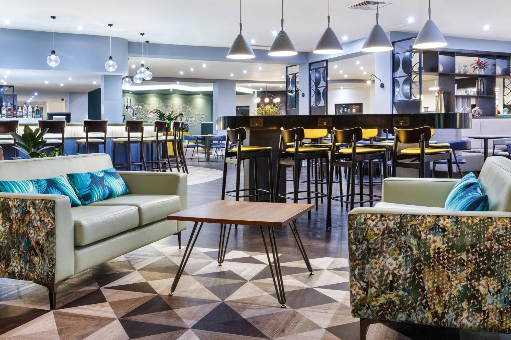 Delta Hotels By Marriott Milton Keynes Extérieur photo