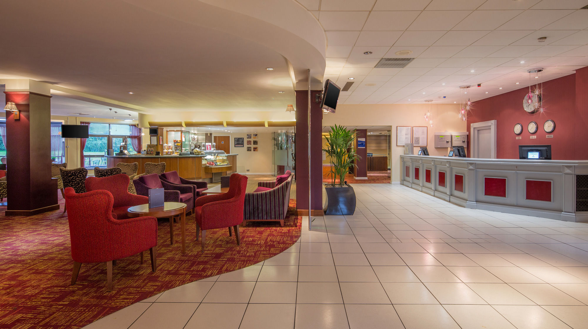 Delta Hotels By Marriott Milton Keynes Extérieur photo